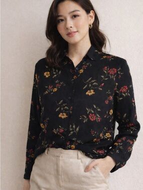 Vintage Jones New York Petite Silk Blouse Floral Button Front Black 8P Classic